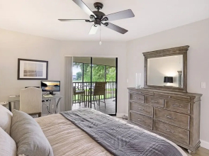 Kings Lake Blvd 1804-204 Naples Florida Vacation Rental 2 Bedroom Condo by RedAwning