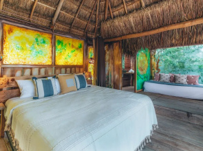 La Embajada Universal - The Eighth Color of Bacalar