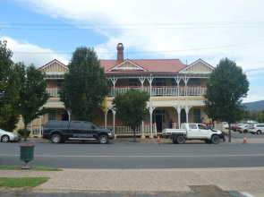 Killarney Hotel