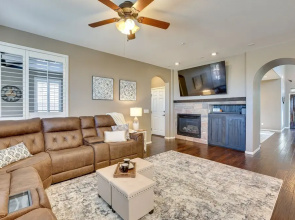 Dreamy Goodyear Getaway w/ Spa & Heated Pool!