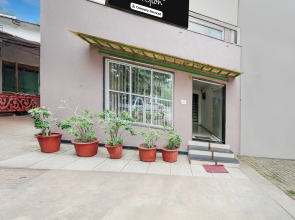 Super Collection O Sachivalaya Metro Station Gandhinagar Formerly Hotel Ghunghat Inn