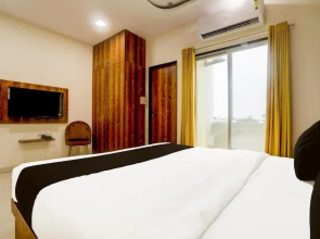 Gaurav Hotel And Restaurant