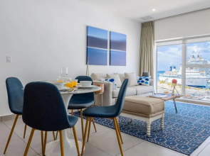 HH-2BStd614 - All shades of Blue OCEANFRONT luxury condo,