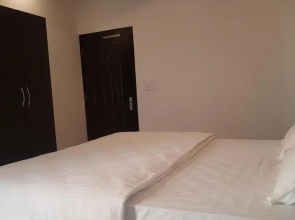 Hotel Once Again