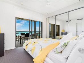 2 Bedroom Waterfront Apartment - 6206