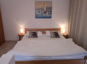 Apartments and Rooms Hegic