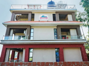 OYO 26912 Green Mountain Farmhouse