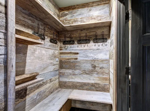 Stunning 4 Bedroom Condo Snowcloud Base Of Bachelor Gulch Condo by RedAwning