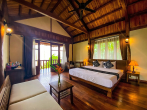 Mai Chau Hideaway Lake Resort