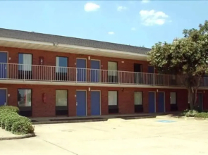 Delta Inn