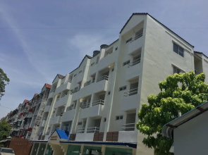 Siam Park Service Apartment