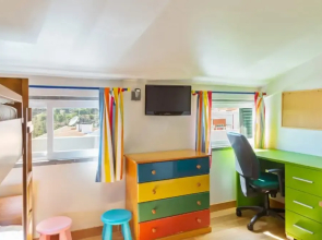 Lovely 2 Bedroom Duplex Apt w Terrace in Cascais