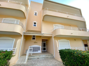 Vilamoura Typical 2 With Pool by Homing