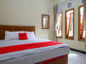 Tanah Mas Persada Hotel by RedDoorz