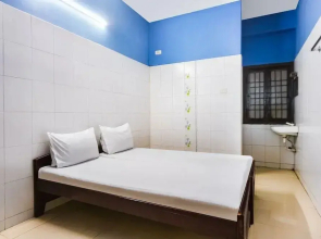 Nice Guest House by OYO Rooms