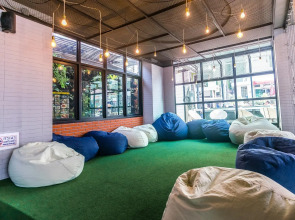 18 Coins Budget Hotel