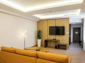 Отель Silk Road Premium