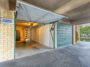 Beachside Bliss '12 Kingsway'