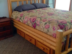Creekside Cottage