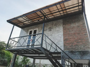 Patoey House