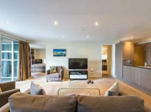 Edgewater Palms Apartments