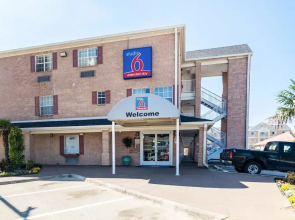Studio 6 Dallas - Plano Medical Center