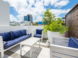 Gale South Beach, Curio Collection by Hilton