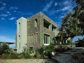 Villa Queen
