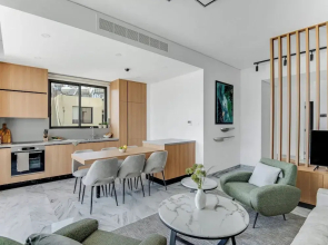 Sanders Olive - Cute 2-bdr Apt With Shared Pool