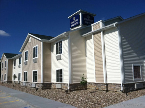 Cobblestone Inn & Suites - Bloomfield