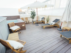 One&Lux Byron Suites