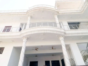 Hotel Pushp Vatika by OYO Rooms
