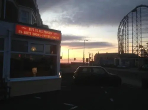 OYO Delton Hotel Blackpool Pleasure Beach