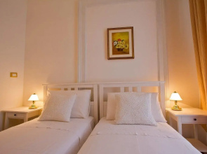 Golden Rooms Bed & Breakfast