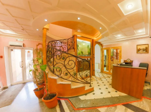 Oasis Hotel
