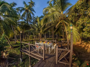 SaffronStays Suvarna Sangam
