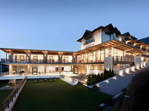Corona Dolomites Hotel