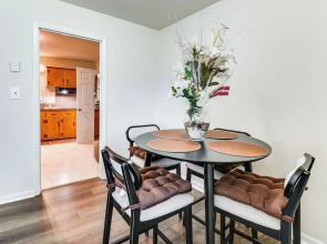 3 Mi to Huntington Beach: Hampton Family Home!