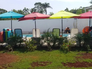 Villa de Colores 3 Rooms 5 King Beds