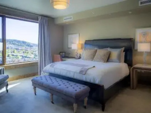 Edgemont 2704 - Luxury Ski-in Ski-out Condo