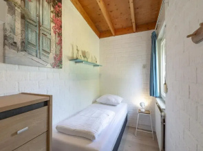 Modern Bungalow Close to the Beach