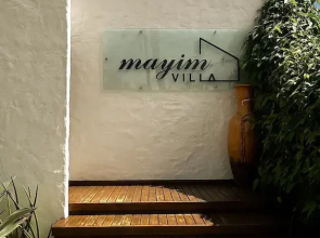 Mayim Villa