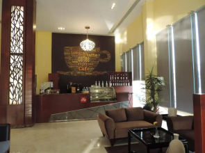 Noon Hotel Suites