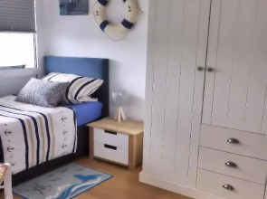 Schicke FeWo beste Lage 150m vom Strand, kostenlos WLAN großes Schwimmbad, Sauna