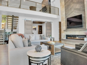 Sun Ridge Retreat 5 Bedroom Home by RedAwning
