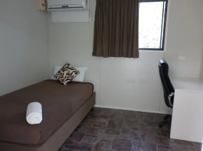 Bushchooks Travellers Village