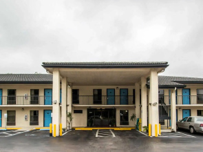 Alachua Inn