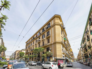 4 Stelle Housing - Rooms and Apartments