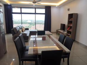 JS Star03- Austin JB (7pax) @ 5mins to IKEA & AEON