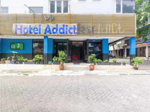 Hotel Addict by RedDoorz